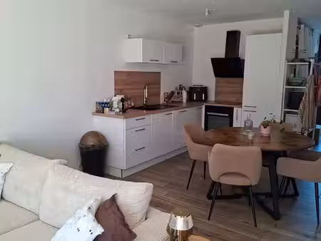 maison récente 3 chambres basse consommation au centre des sorinieres 44840