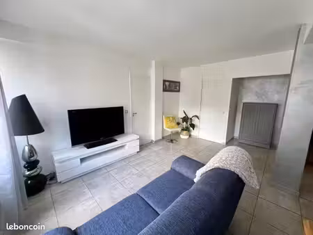 t3 meublé 63 m² – centre-ville de bayonne – 6/9 mois