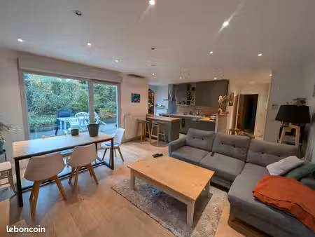 t4 de 81 m2 meublé en rez de jardin à francheville-le-haut