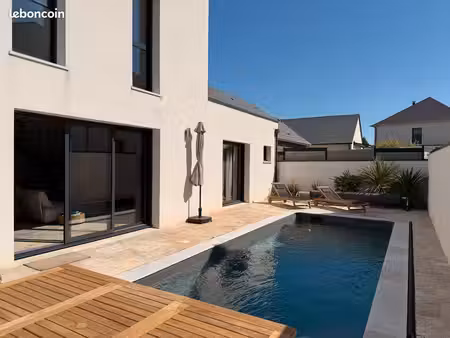 à louer - maison avec piscine
