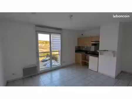 location studio 28m² parc de la glissoire