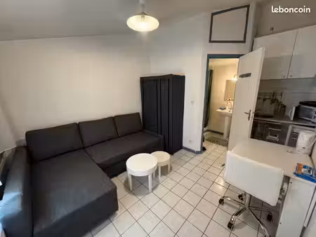 studio à louer - centre ville soissons
