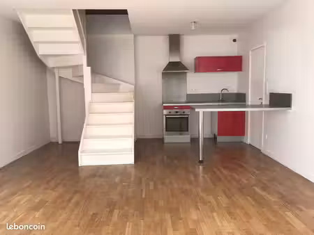 a louer maison de ville t3 de 59 m² avec garage