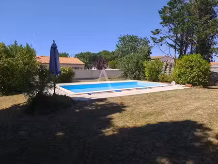 terrain 570 m² avec piscine  quartier la mauratière  rochefort