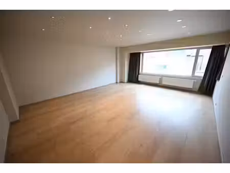 ruim & lichtrijk appartement met twee terrassen