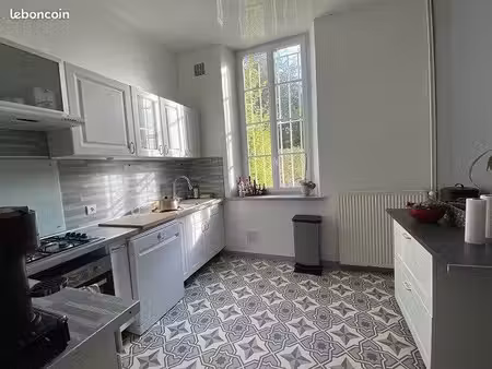 appartement 220 m² secteur estrees saint denis