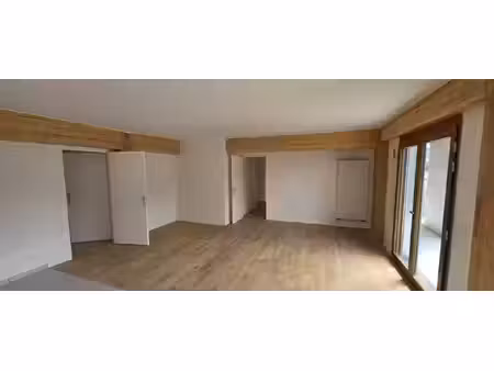 t3 est ouest en etage 17m2 de terrasses