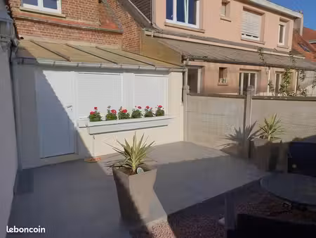 appartement avec cour sur wizernes