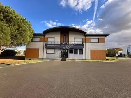 location bureaux et commerces à beaucouzé (49070) : à louer / 357m² beaucouzé