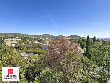 villa t5 garage sur 764 m² de terrain clos avec vue