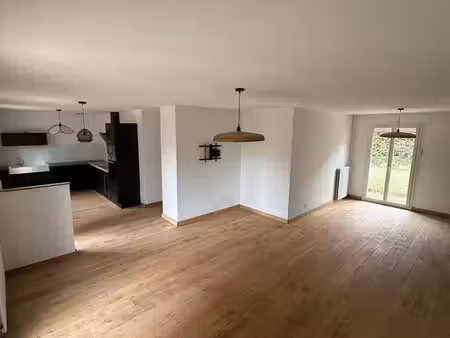 maison à louer 73m2