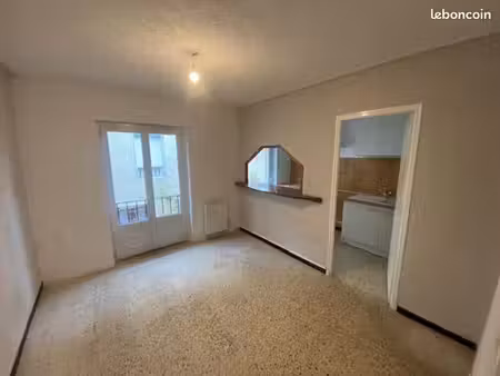 maison de village t2  33m²   garage