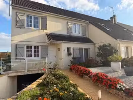 vente maison viager à louvigny (14111) : à vendre viager / 103m² louvigny