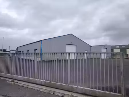 location locaux professionnels 4 pièces 442 m² à guissény (29880)  3 000 €