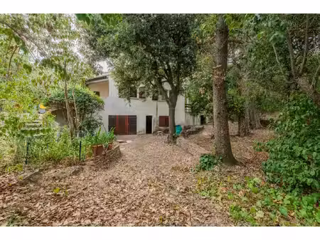 villa de luxe à vendre dans le quartier boulouris