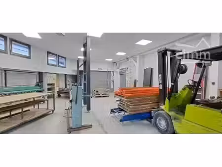 entrepôt de 90 m2