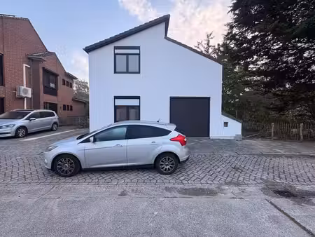 gezellige woning met 2 slaapkamers  garage en stadstuin