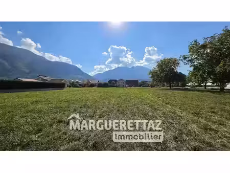 vente terrain à batir 747 m² à saint-pierre-en-faucigny (74800)  220 000 €
