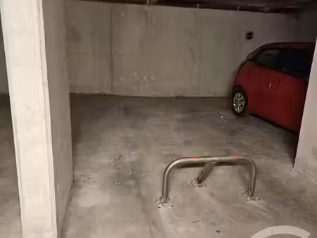 parking à louer - 14 m2 - castelnau le lez - 34 - languedoc-roussillon