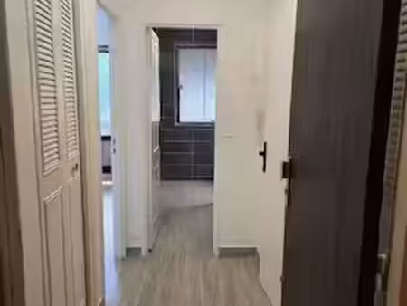 location appartement 1 pièce 31 m² à saint-denis (93200)  1 000 €
