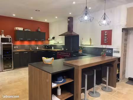 maison 280m2 4 hectares