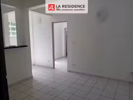 location appartement 2 pièces 33 m² à fort de france (97200)  750 €