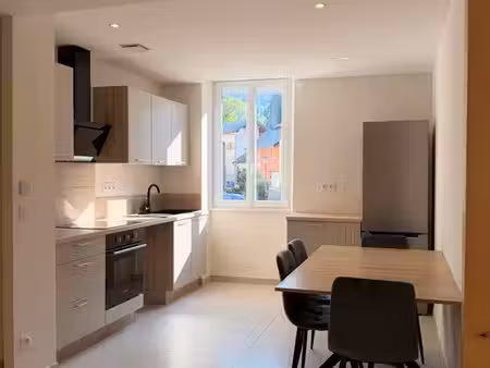 apparemment t3 meublé 48m2 rénové à neuf
