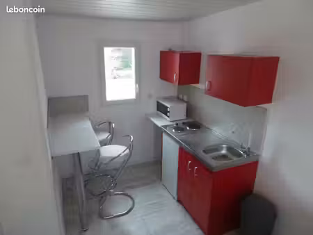 montaigu vendée  loue studio 38 m2  idéalement pour un étudiant (e)