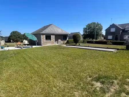 maison meublée 115 m²  4 chambres  jardin 750 m²  garage – parigné