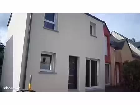 loue maison t3 à 800 bourg sainte luce / loire