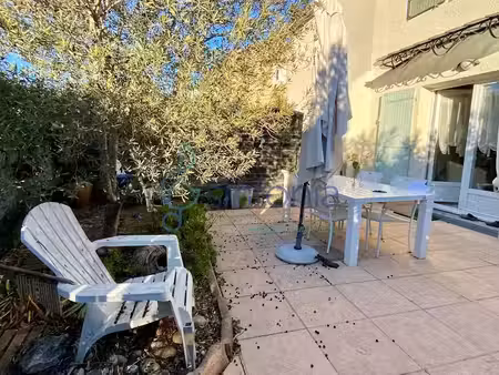 location meublée appartement 3 pièces 47.93 m² à uzès (30700)  845 €