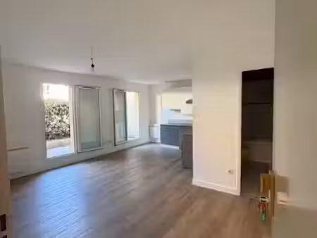 location appartement 1 pièce 28 m² à soisy-sur-seine (91450)  680 €