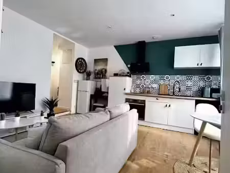 location meublée appartement 1 pièce 27.25 m² à douarnenez (29100)  590 €