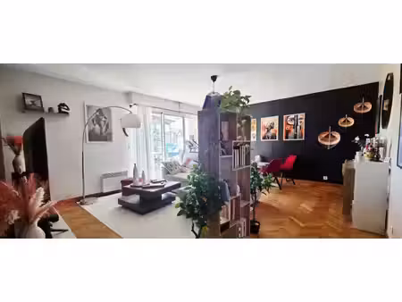 appartement 5 pièces à vendre à étampes avec place de stationnement en sous - sol.