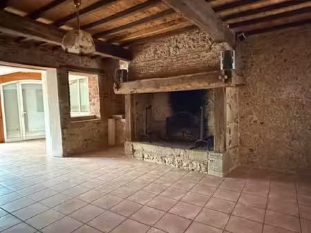plaisance (32) proche: propriete rurale composée d'une maison 200m2 restaurée  une maison 