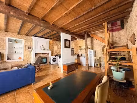 vente maison 3 pièces 77 m² à saint-thomas-de-conac (17150)  75 000 €