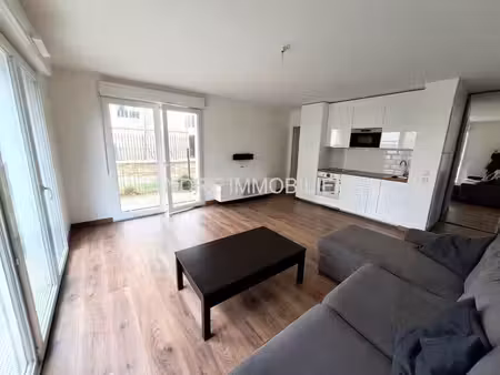 studio (35m²) avec terrasse à poissy