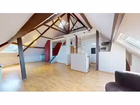 thieffry : appt 1ch + mezzanine - petite copro