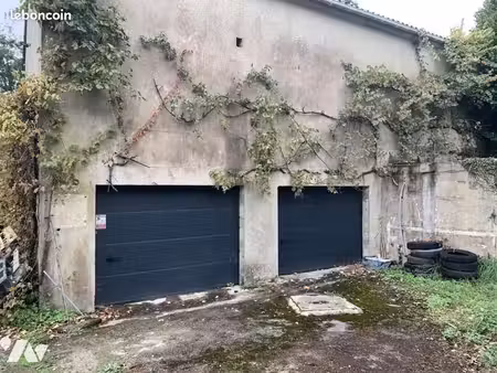 terrain 628 m² moreac