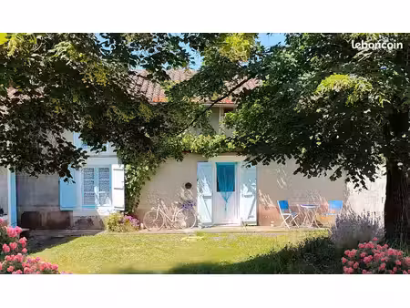 maison 4 pièces 100m2 + dépendances  jardin  terrasse au calme