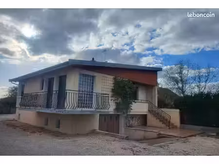 saulon-la-rue maison t5 de 109 m² sur sous-sol – 240.000 euros