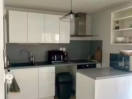 beau t3 meublé 56m2 et 10m2 de balcon