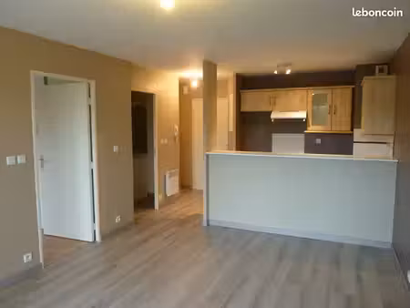 appartement t2   40m2 avec terrasse