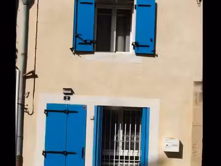 location maison de village