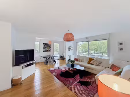montigny-le-bretonneux (le village) — appartement d’exception & terrasse sans vis-à-vis