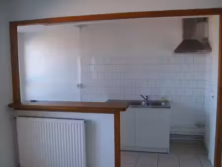 location appartement 2 pièces 46.8 m² à limoux (11300)  nan €