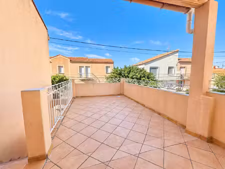 appartement t4 de 74 m² avec grande terrasse et 2 stationnement