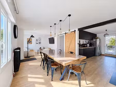 maison 6 chambres  jardin  garage  piscine - 140m² - lanester