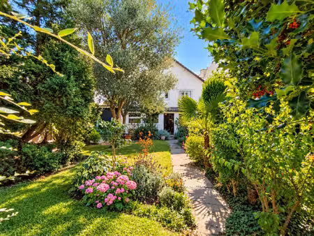 belle maison individuelle 5 pièces avec grand jardin- vert-de-m
