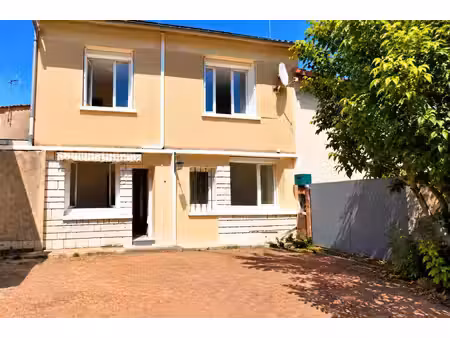 exclusivite maison se situant à vervant 5 pièce(s)